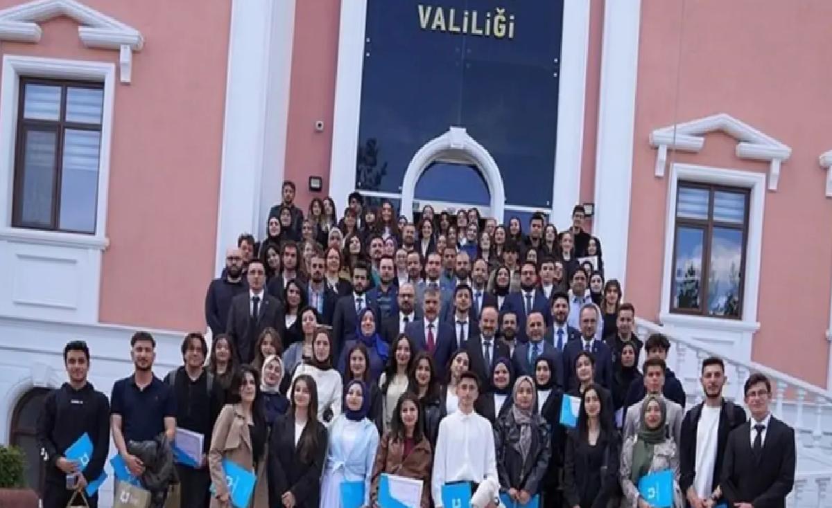 ETÜ’ye Başarı Belgesi Takdimi
