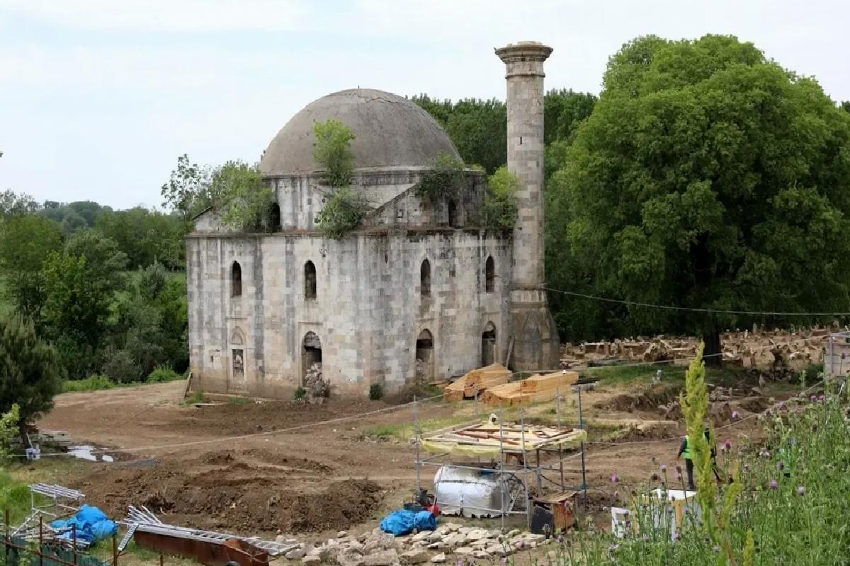 Evliya Kasımpaşa Camisi Restorasyonda