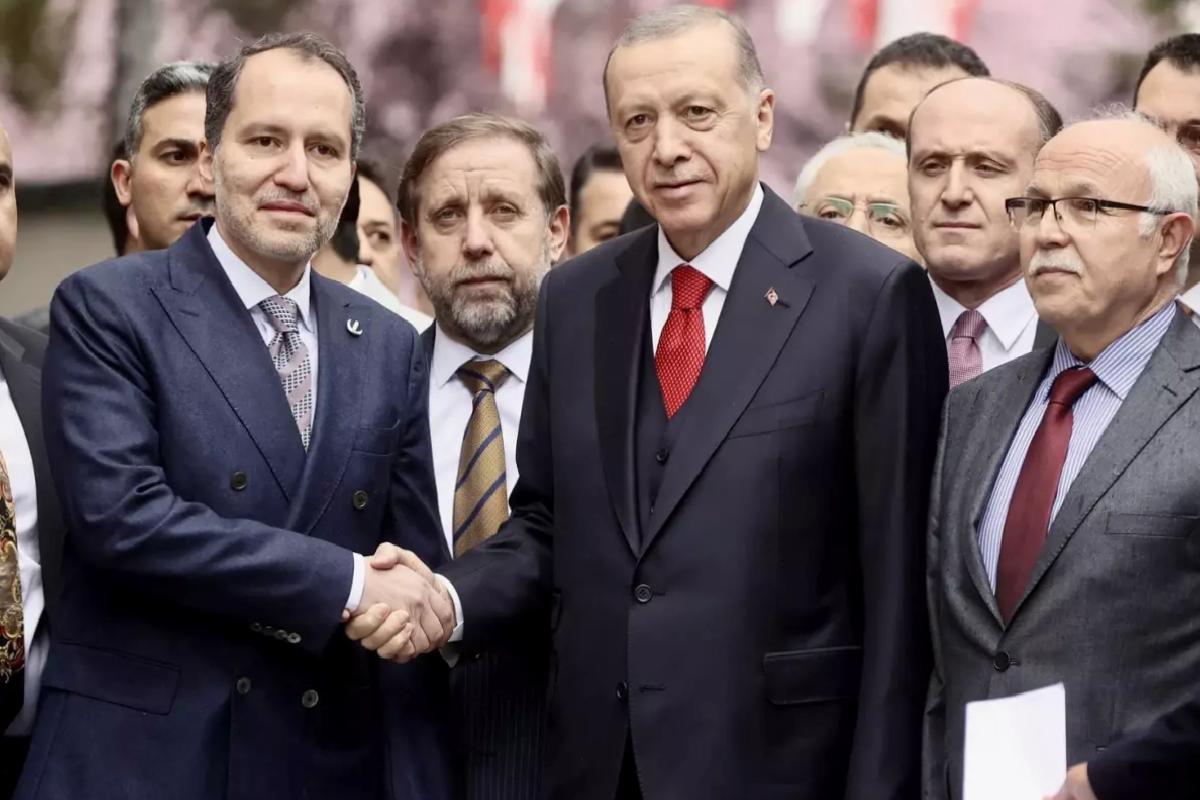 Fatih Erbakan, terörsüz Türkiye sürecine destek için 10 soru sıraladı
