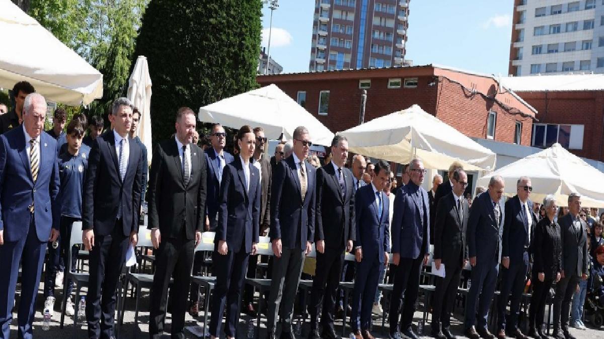 Fenerbahçe, 118. yılını ve Atatürk’ün kulübü ziyaretini törenle kutladı