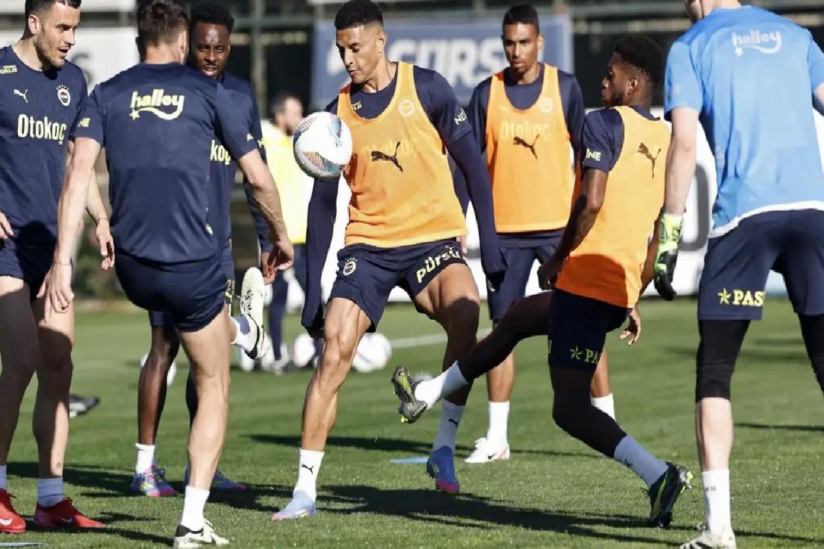 Fenerbahçe Beşiktaş Maçı Hazırlıklarını Tamamladı