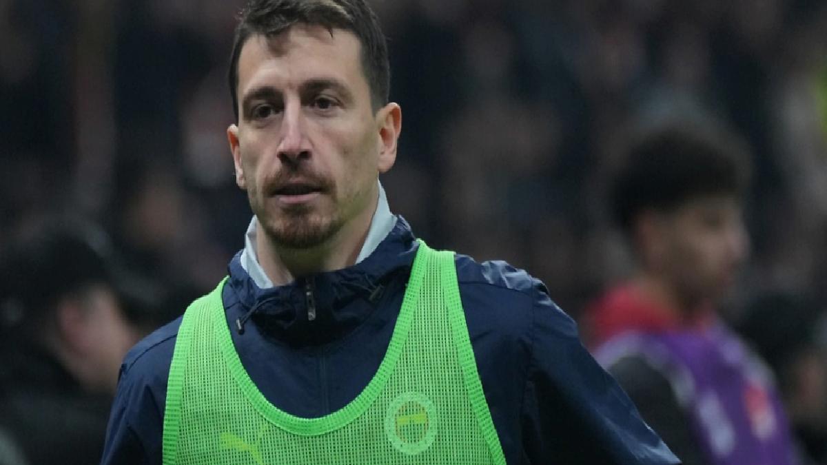 Fenerbahçe duyurdu! Mert Hakan Yandaş, ameliyat oldu