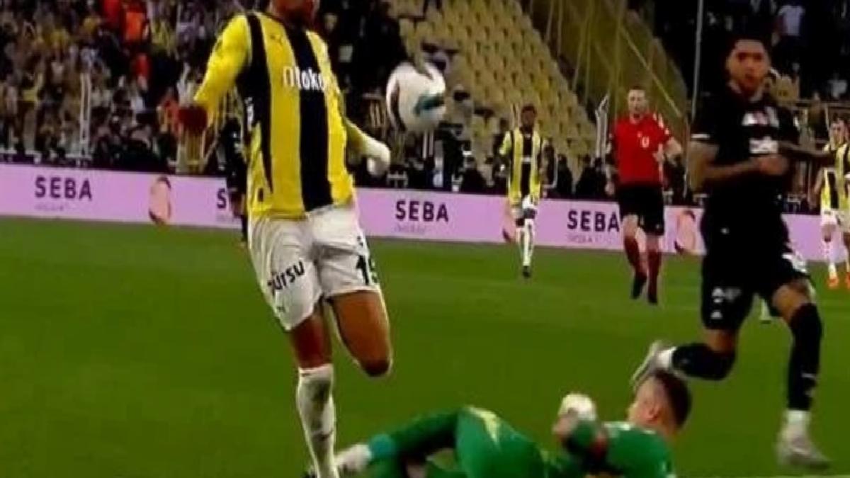 Fenerbahçe’nin derbide penaltı itirazı!