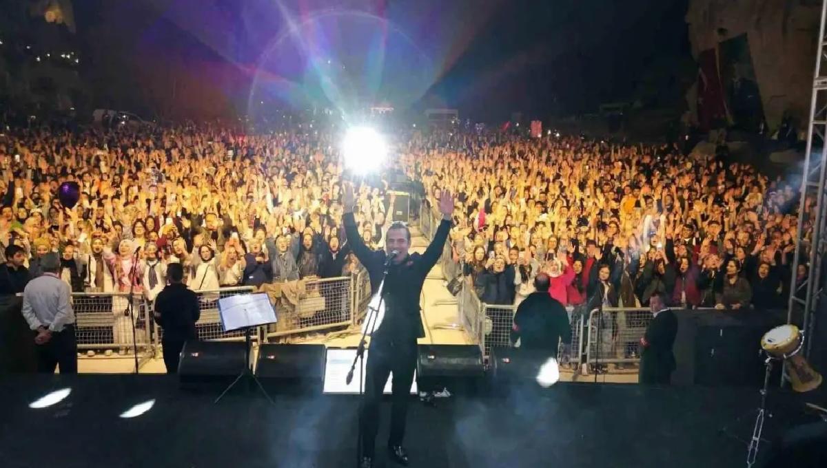 Ferhat Göçer, Yaşayan Miras Festivali’nde sahne aldı