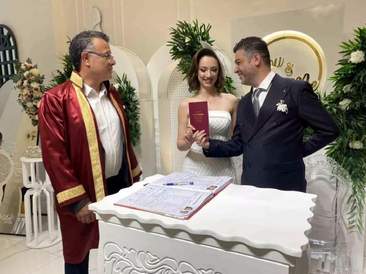 Filistinli Aile Hekimi Akram Mukat ile Kızılay Uzman Yardımcısı Fulya Karataş Evlendi
