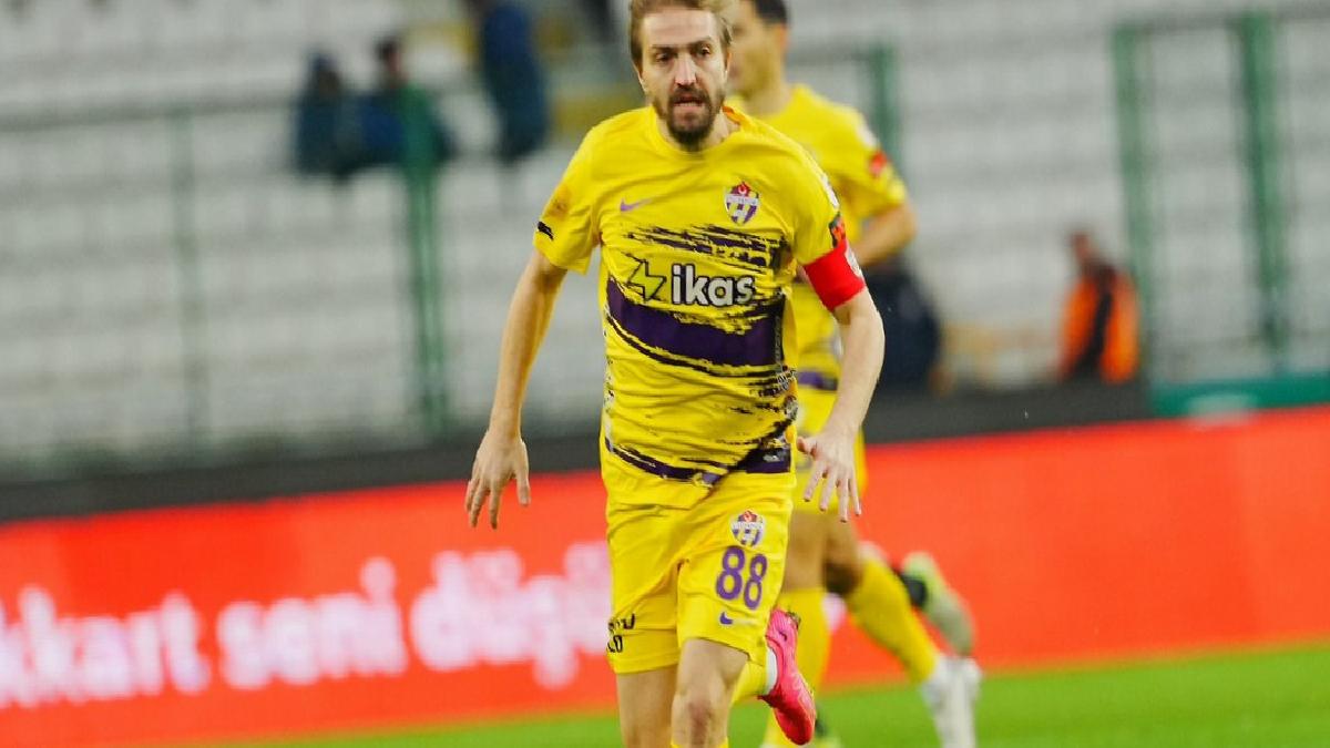 Futbolu bıraktı mı? Menajerinden Caner Erkin açıklaması
