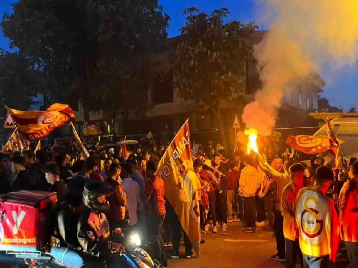 Galatasaray 25. Şampiyonluğunu Kutladı