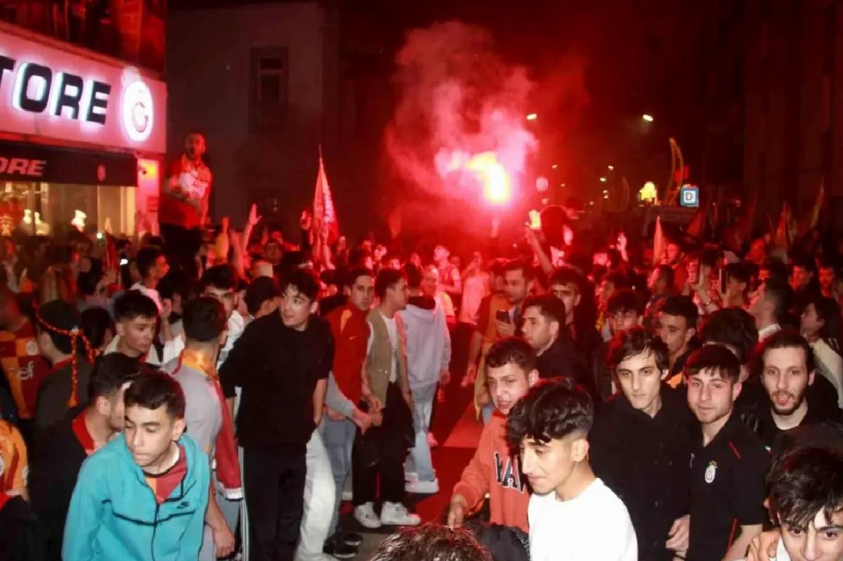 Galatasaray 25. Şampiyonluğunu Ordu’da Kutladı