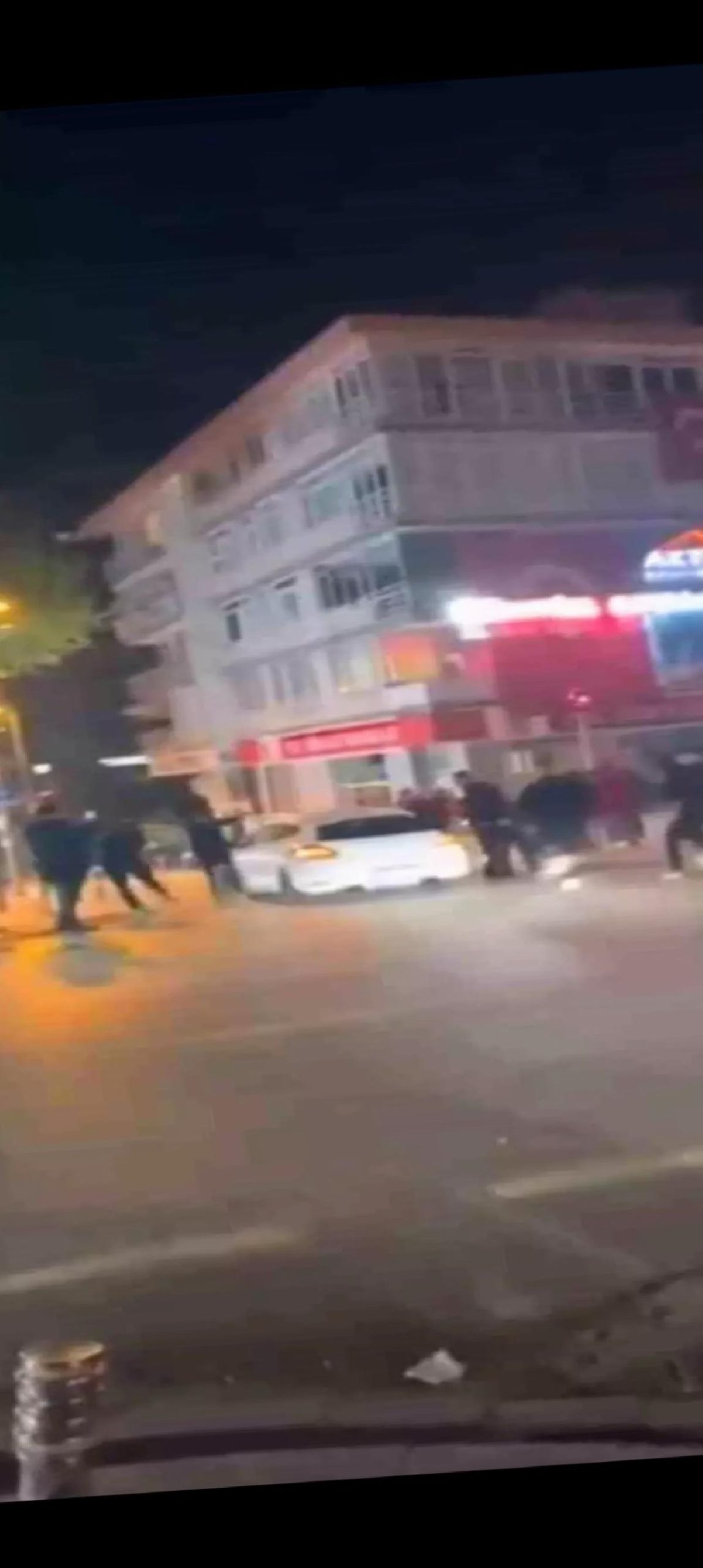 Galatasaray Şampiyon, Taraftarlar Sokağa Çıktı