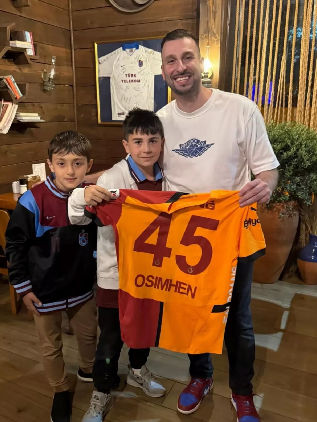 Galatasaray, Trabzon’u Yendi; Mert Osimhen’in Formasını Aldı