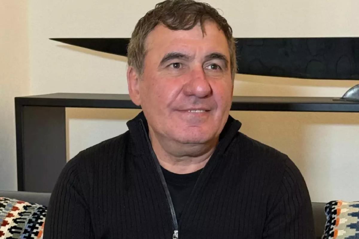 Galatasaray’ın efsanesi Hagi, Okan Buruk’u öve öve bitiremedi: Altın ekibin bir parçası
