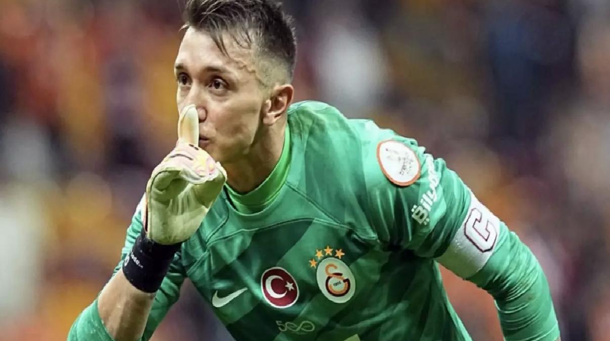 Galatasaray’ın Efsanesi Muslera, 19 Kupayla Tarihe Geçti