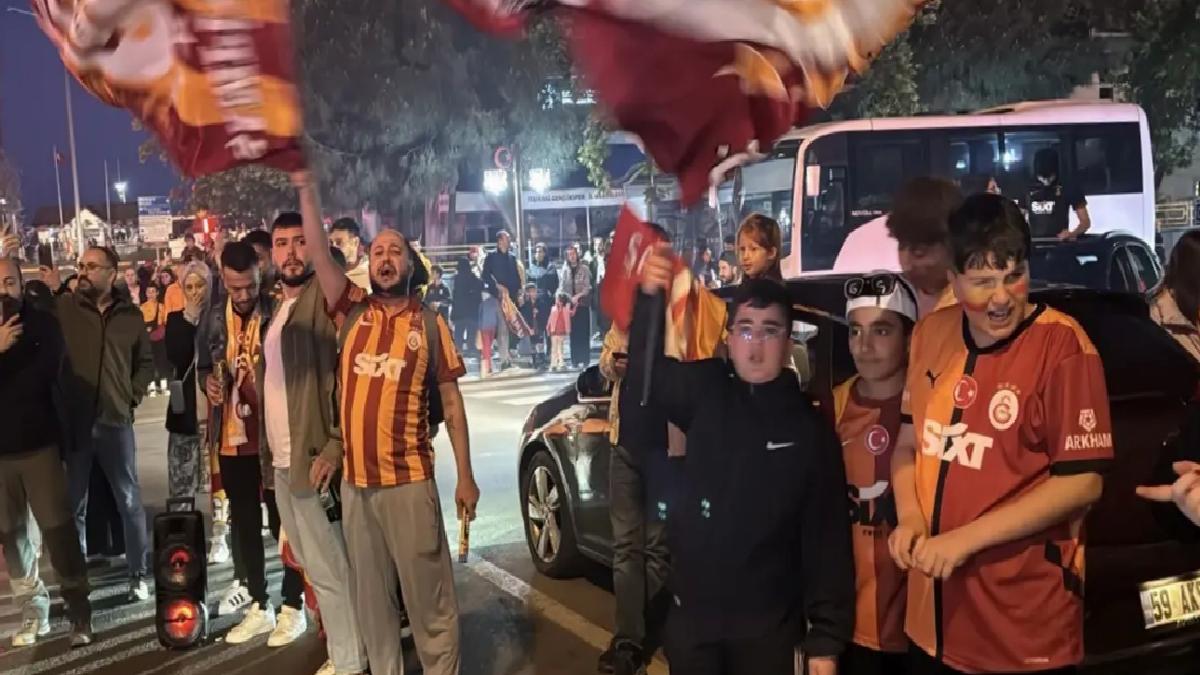 Galatasaray’ın Şampiyonluğu Coşkuyla Kutlandı