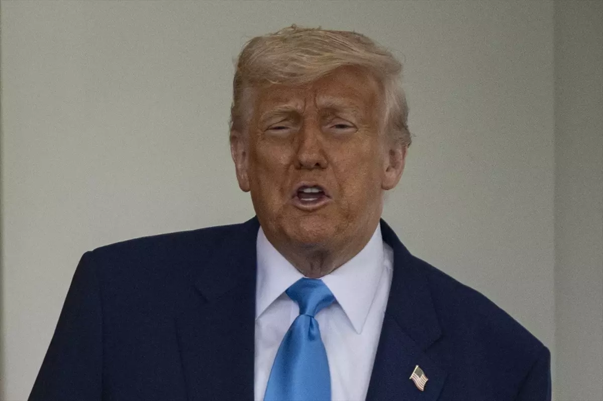 Gazetecinin sorusu Trump’ı küplere bindirdi: Defol git