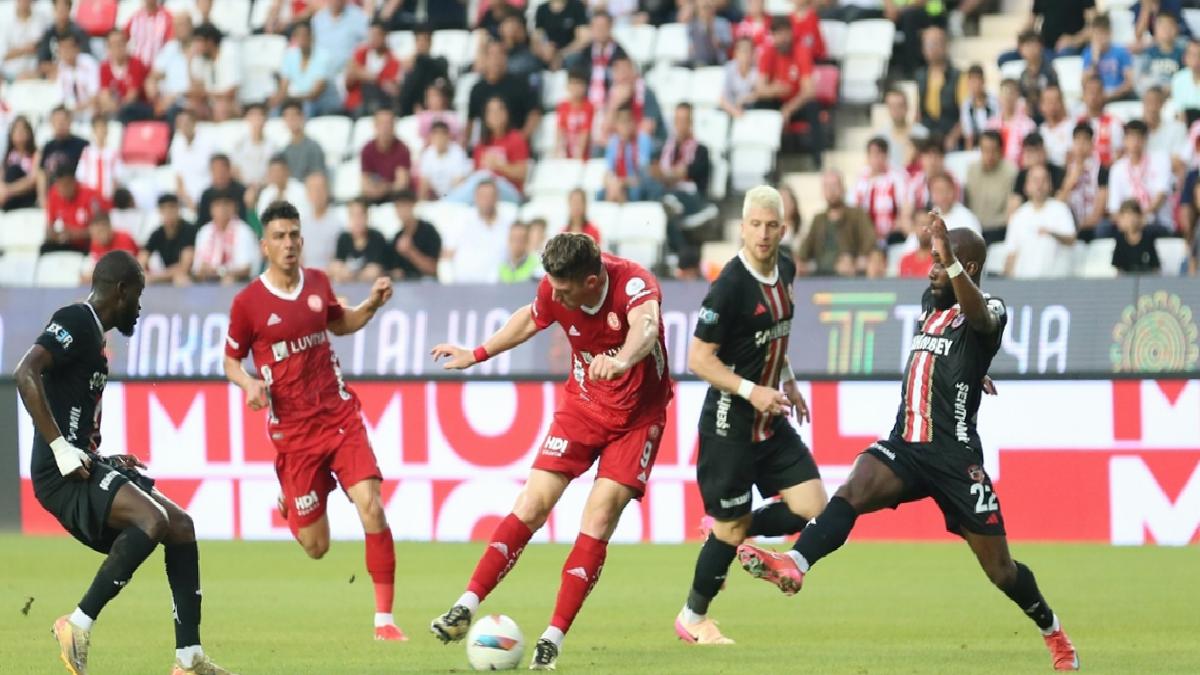 Gaziantep FK, 4 maç sonra puanla tanıştı