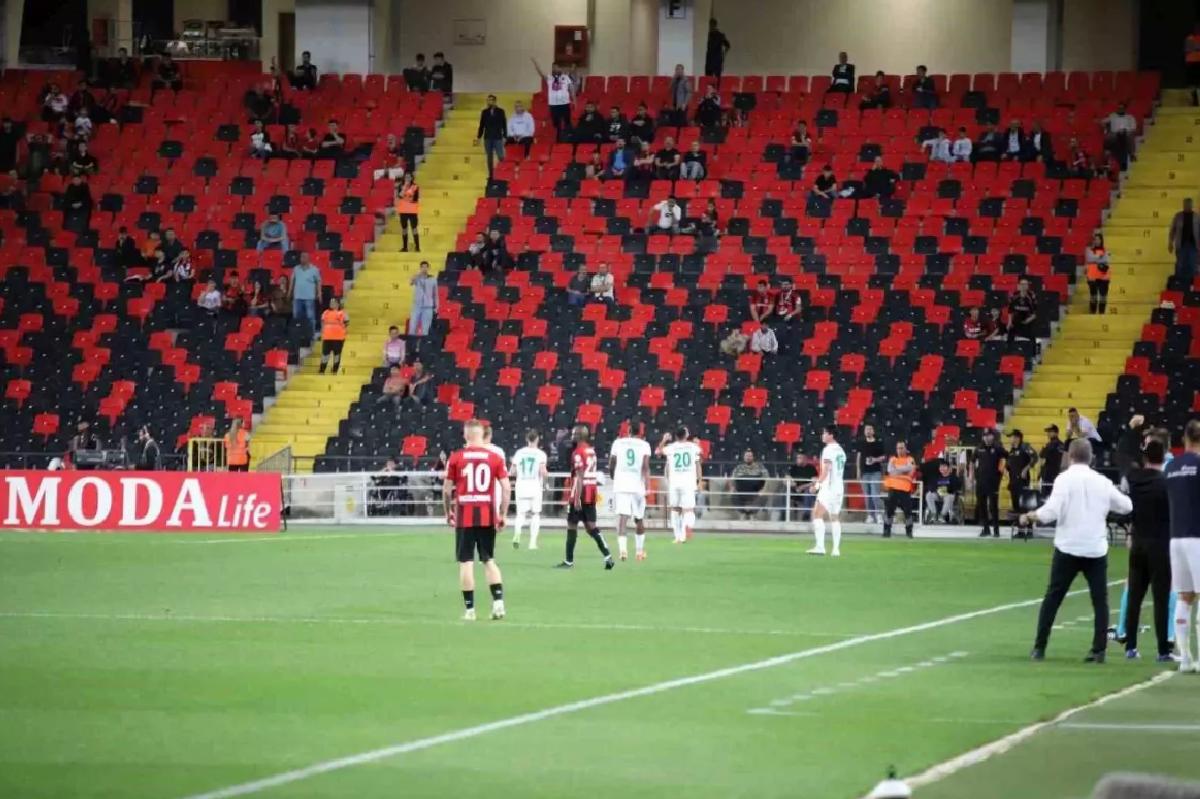 Gaziantep FK, Alanyaspor’a Yenildi