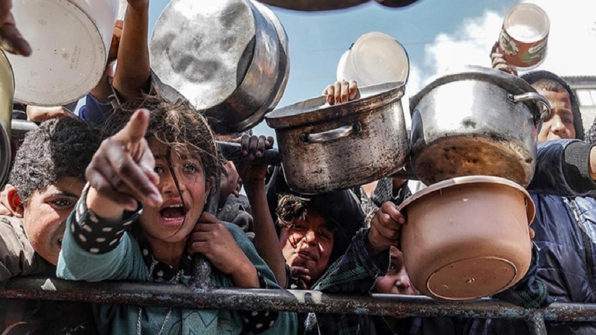 Gazze’de insanlık krizi: Açlık, 65 bin çocuğun hayatını tehdit ediyor
