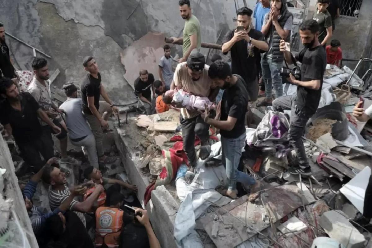Gazze’de İsrail Saldırıları: 140 Ölü