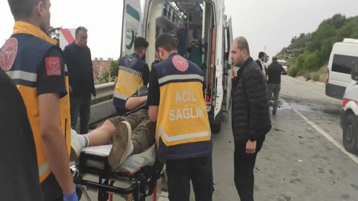 Gemlik’te Minibüs-Otomobil Kazası: 12 Yaralı