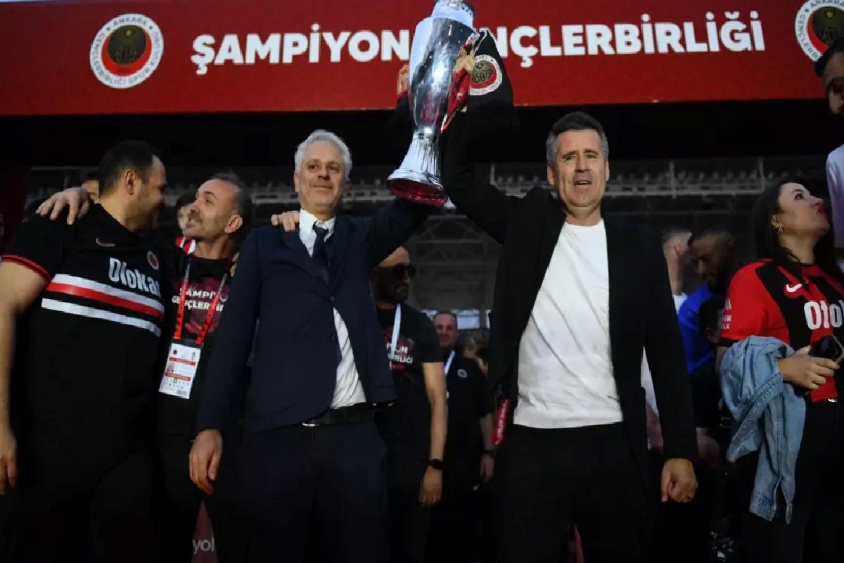Gençlerbirliği Süper Lig’e Yükseldi
