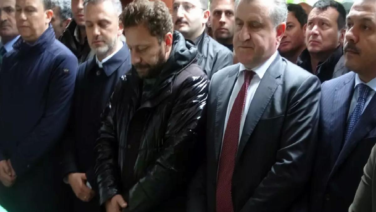 Gençlik ve Spor Bakanı Osman Aşkın Bak, Muhammed Avcı’nın babasının cenazesine katıldı