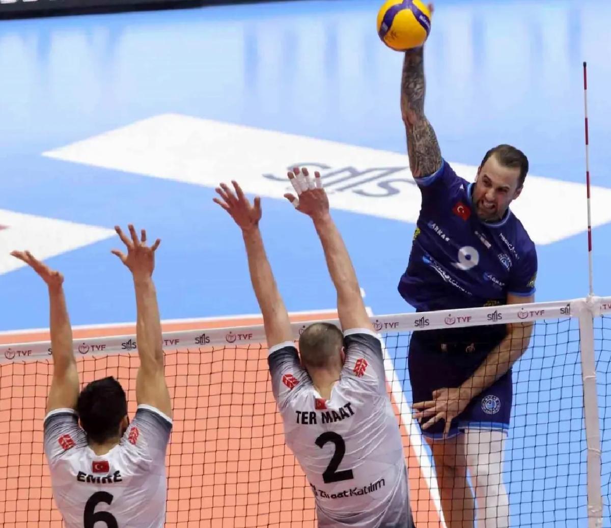 Georg Grozer Arkas Spor’a Veda Etti