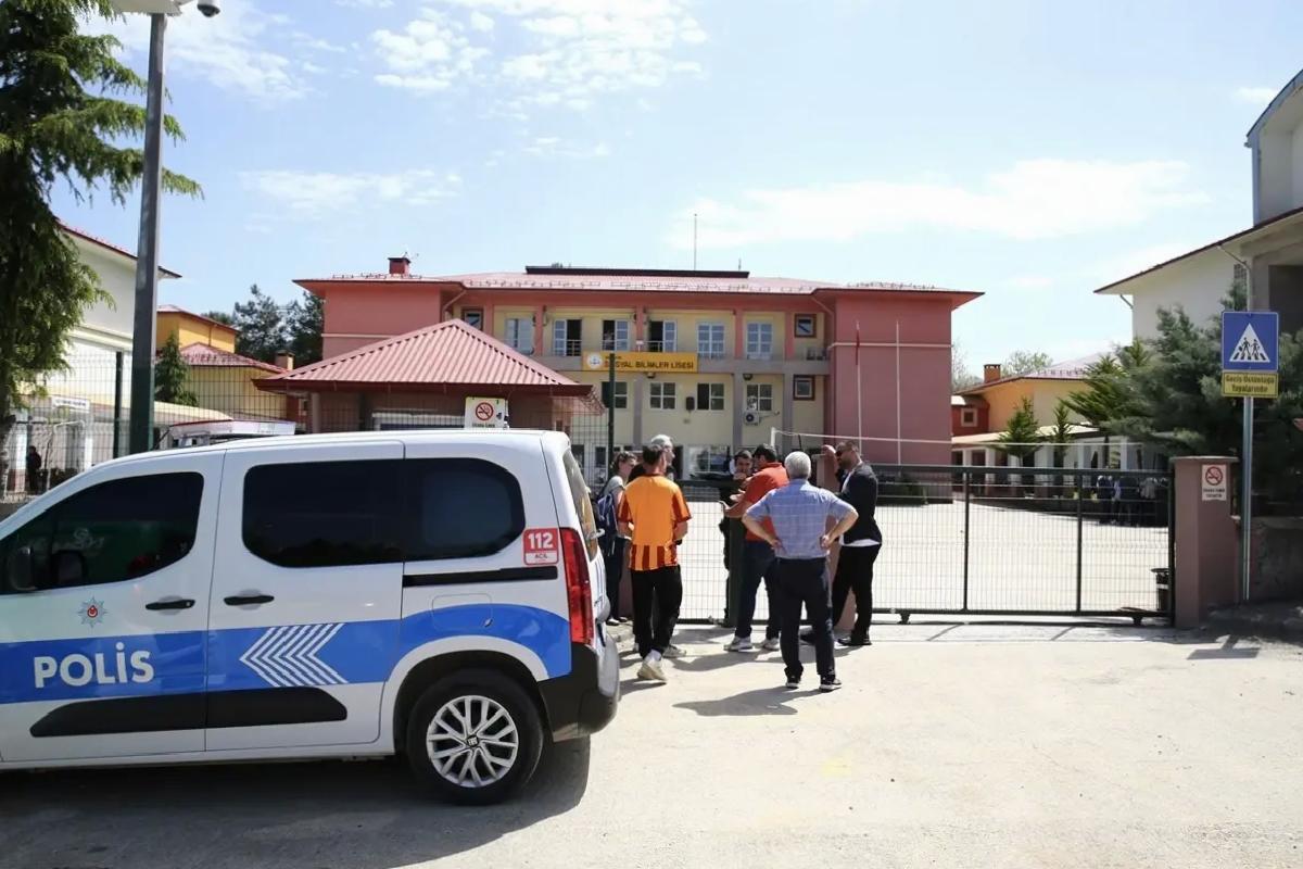 Giresun’da Abla Kardeşin Cenazesi Defnedildi