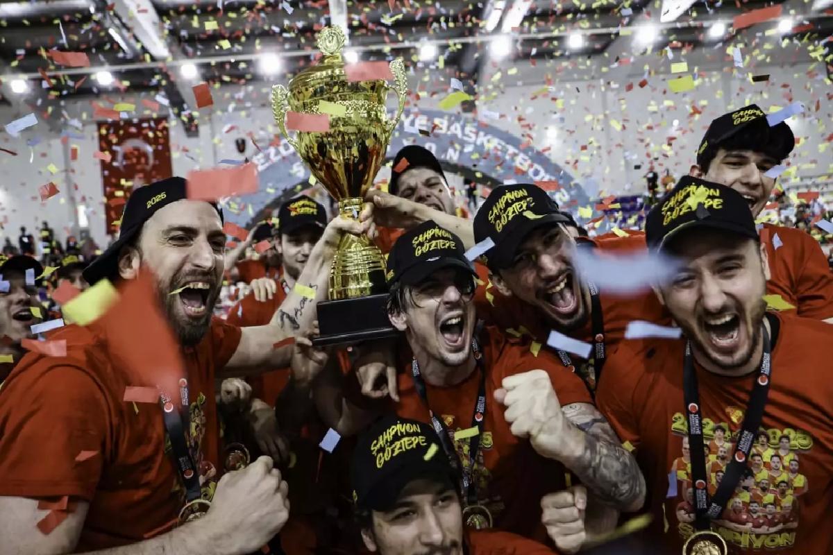 Göztepe Türkiye Basketbol Ligi’ne Yükseldi