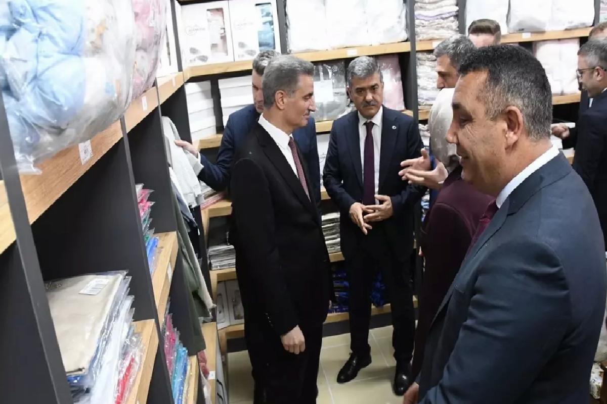Gümüşhane’de İşyurtları Mağazası Açıldı