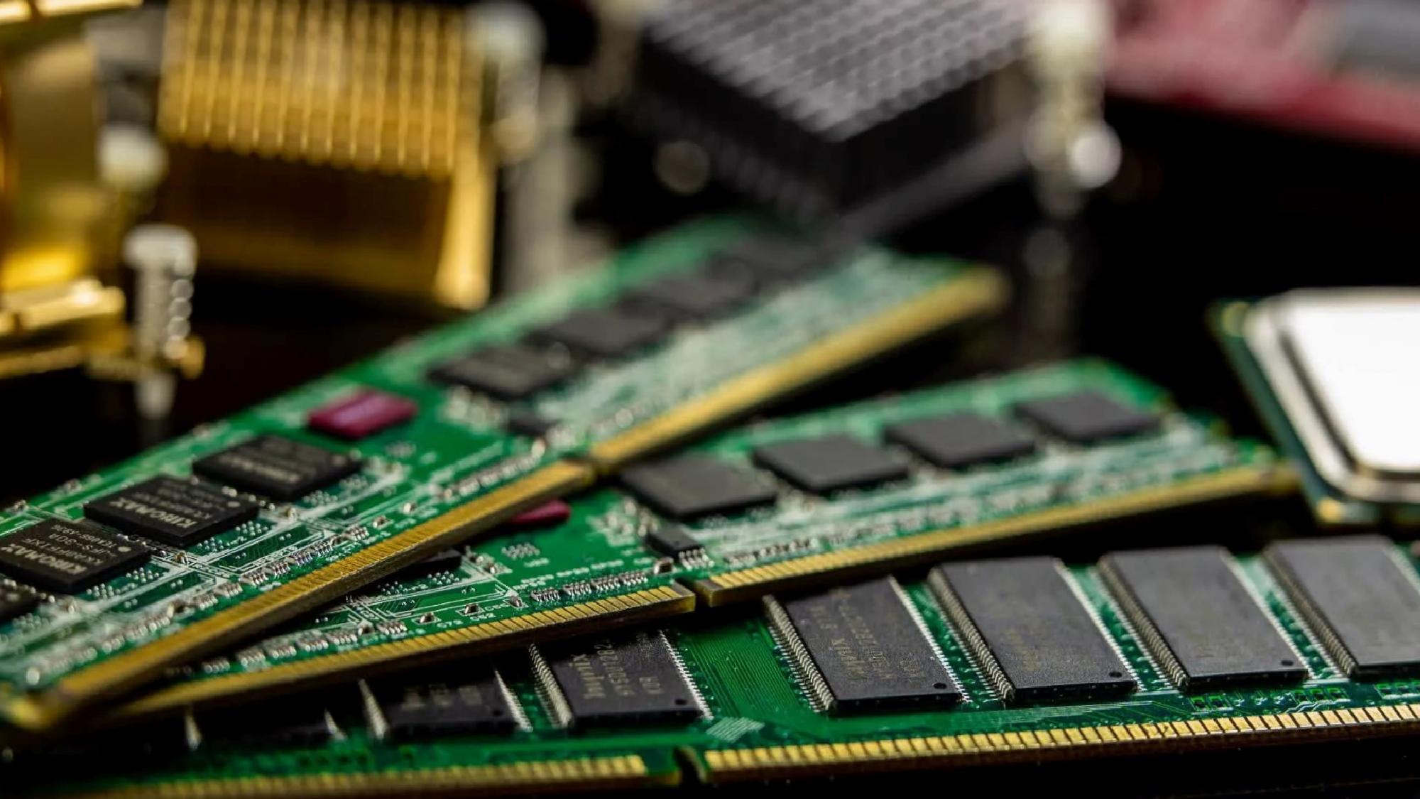 Günümüz bellek kapasitelerini 10’a katlayan 3D X-DRAM bellek