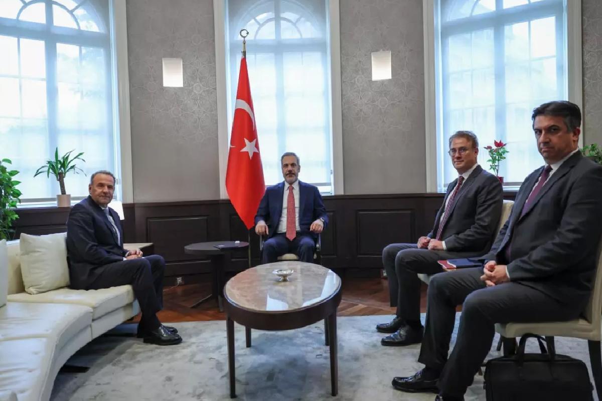 Hakan Fidan Layic’i kabul etti