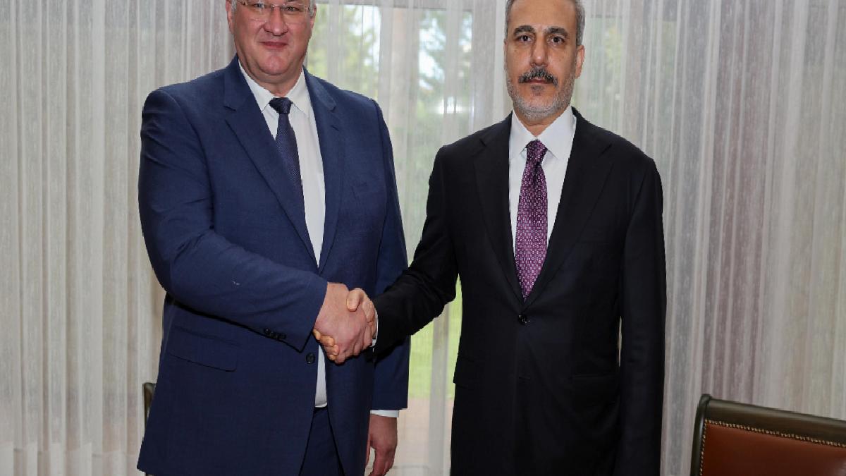 Hakan Fidan Ukraynalı mevkidaşı Sibiha ile bir araya geldi