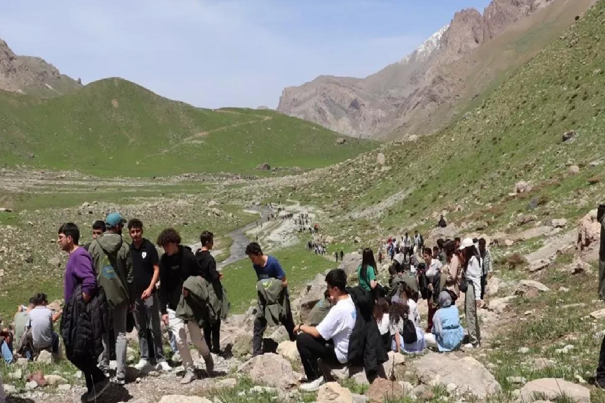 Hakkari’de Doğa Yürüyüşü