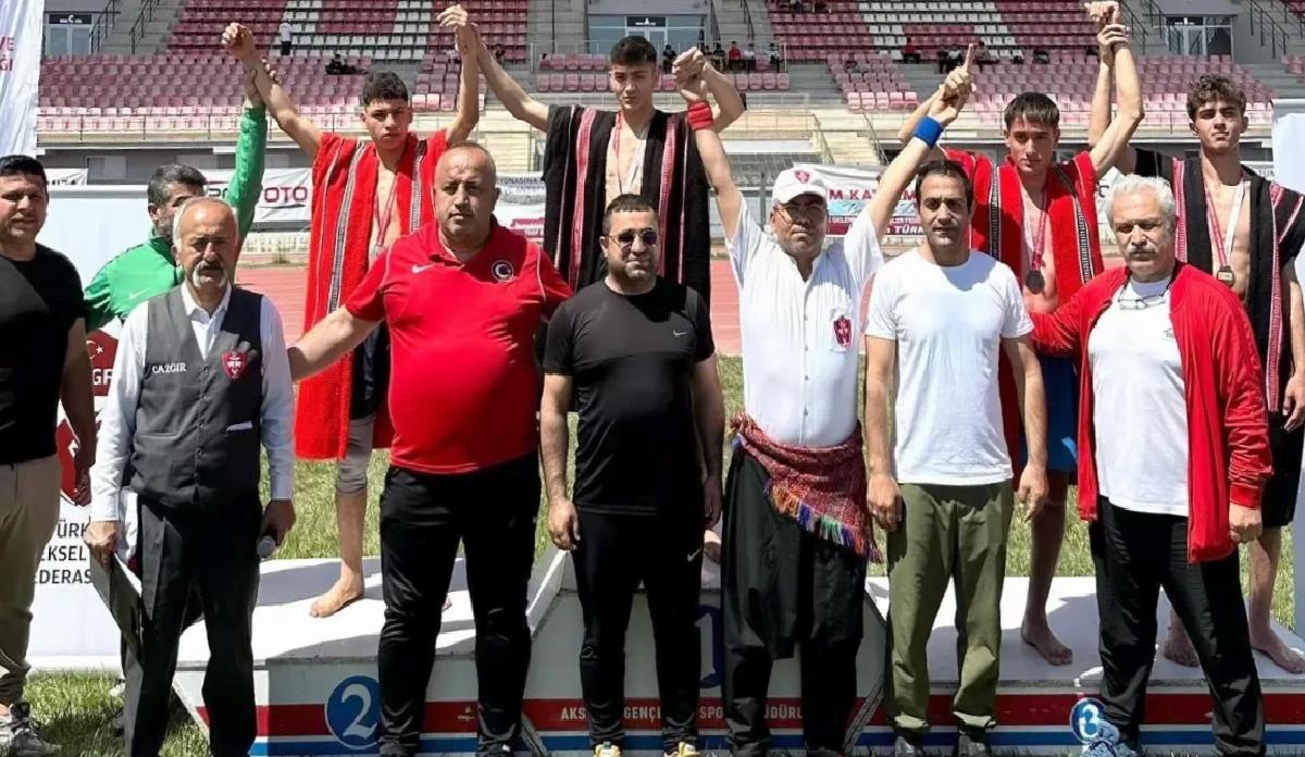 Hakkari’den Aba Güreşi Başarısı