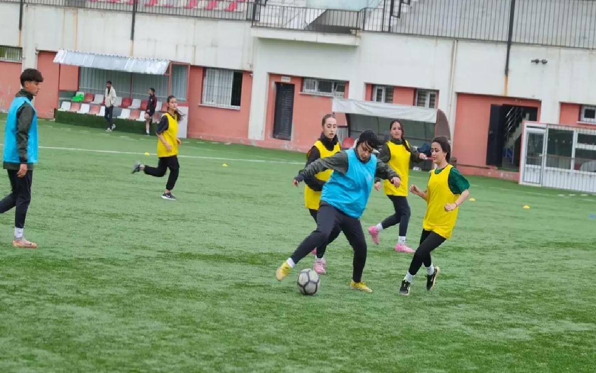 Hakkari’nin Kadın Futbol Takımı 2. Lig Hedefli