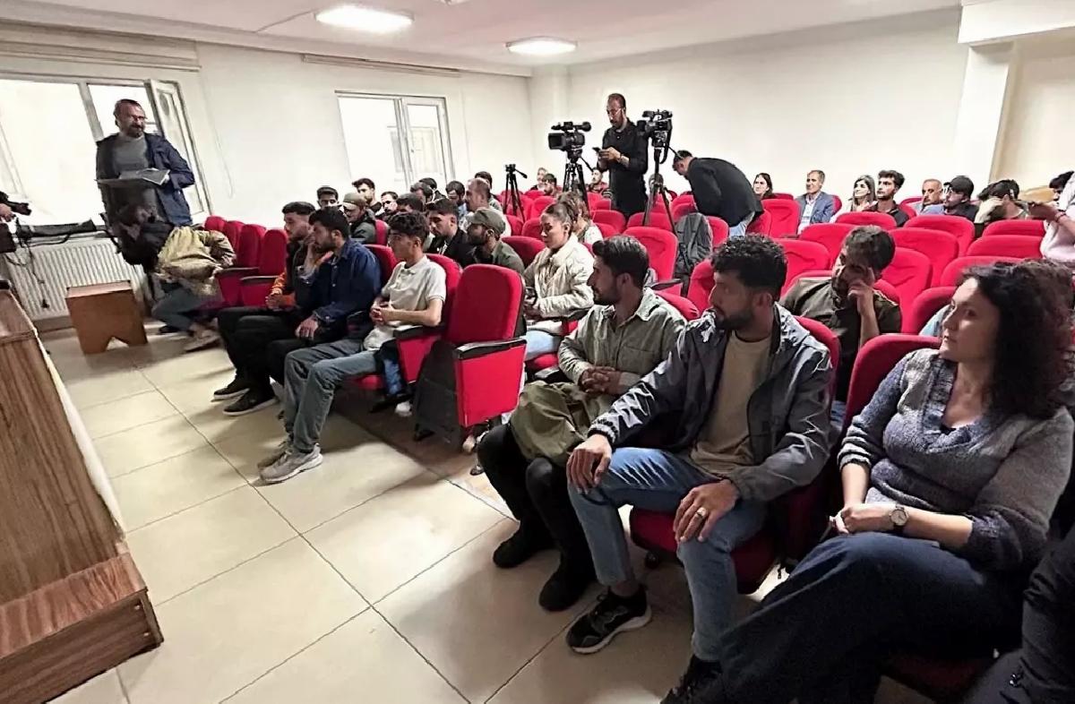 Hatimoğulları’ndan Gençlere Çağrı