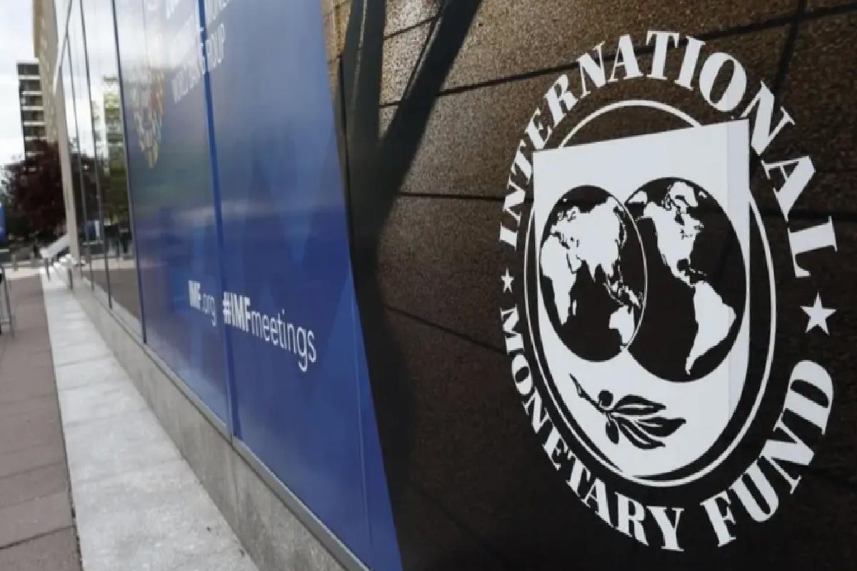 IMF, Pakistan’a 1,4 Milyar Dolar Kredi Onayladı