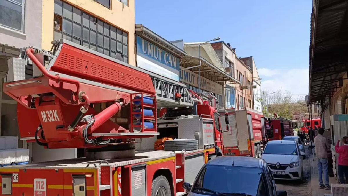 İnegöl’de Mobilya İmalathanesinde Yangın