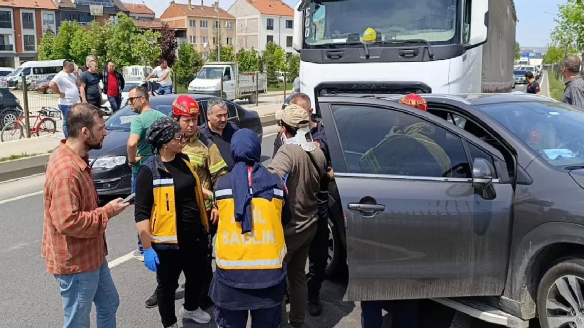 İnegöl’de TIR-Cip Kazası: 1 Yaralı
