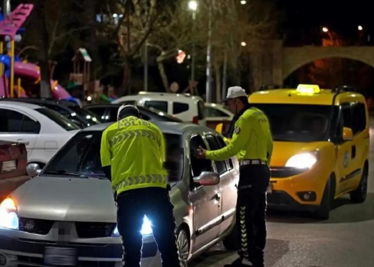 Isparta’da Trafik Denetimi: 14 Sürücüye Cezası