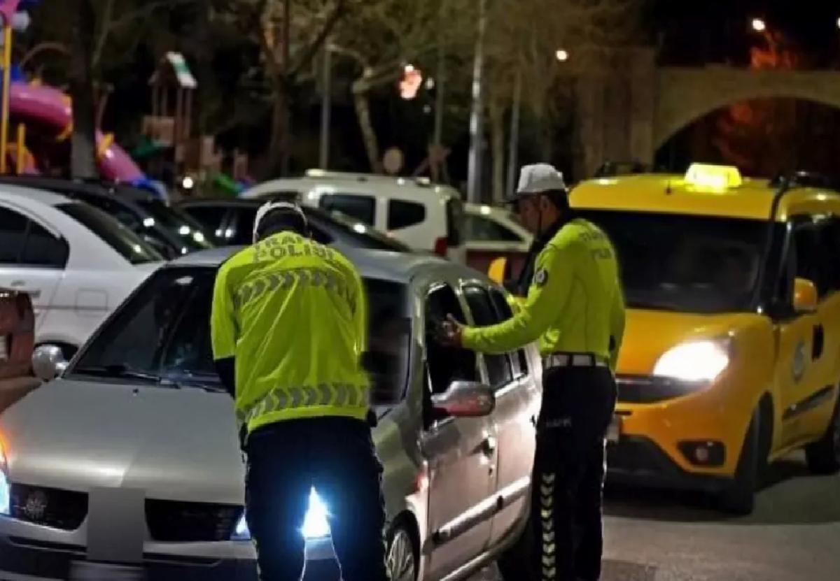 Isparta’da Trafik Denetimi: 15 Sürücüye Ceza