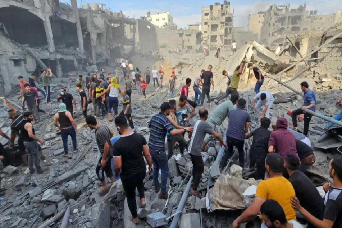 İsrail gece boyunca bomba yağdırdı! 100’den fazla ölü var