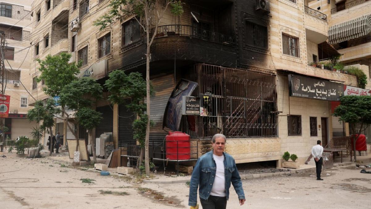 İsrail, Suriye Devlet Başkanlığı Sarayı’nın yakınını vurdu