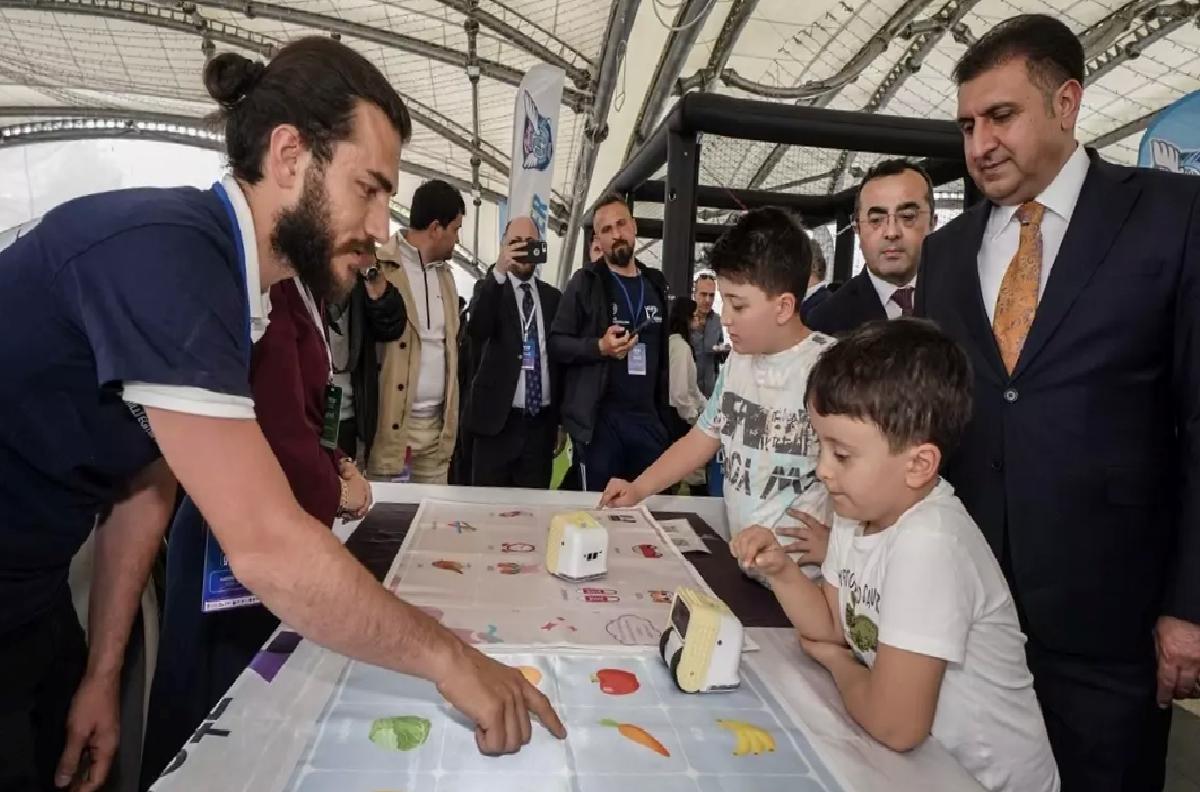 İstanbul Bilim ve Uzay Festivali Başladı