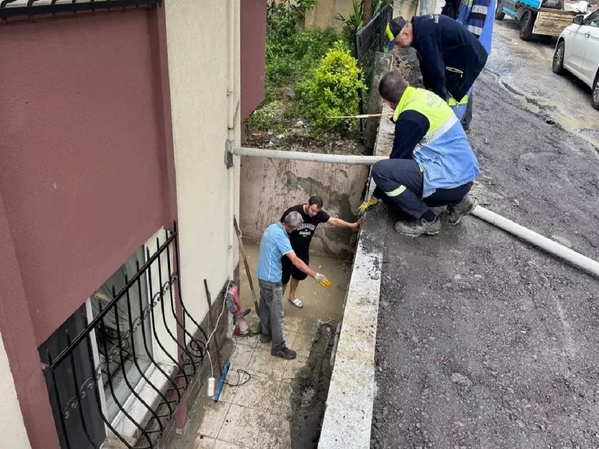 İstanbul’da aralıklarla düşen yağış hayatı olumsuz etkiliyor
