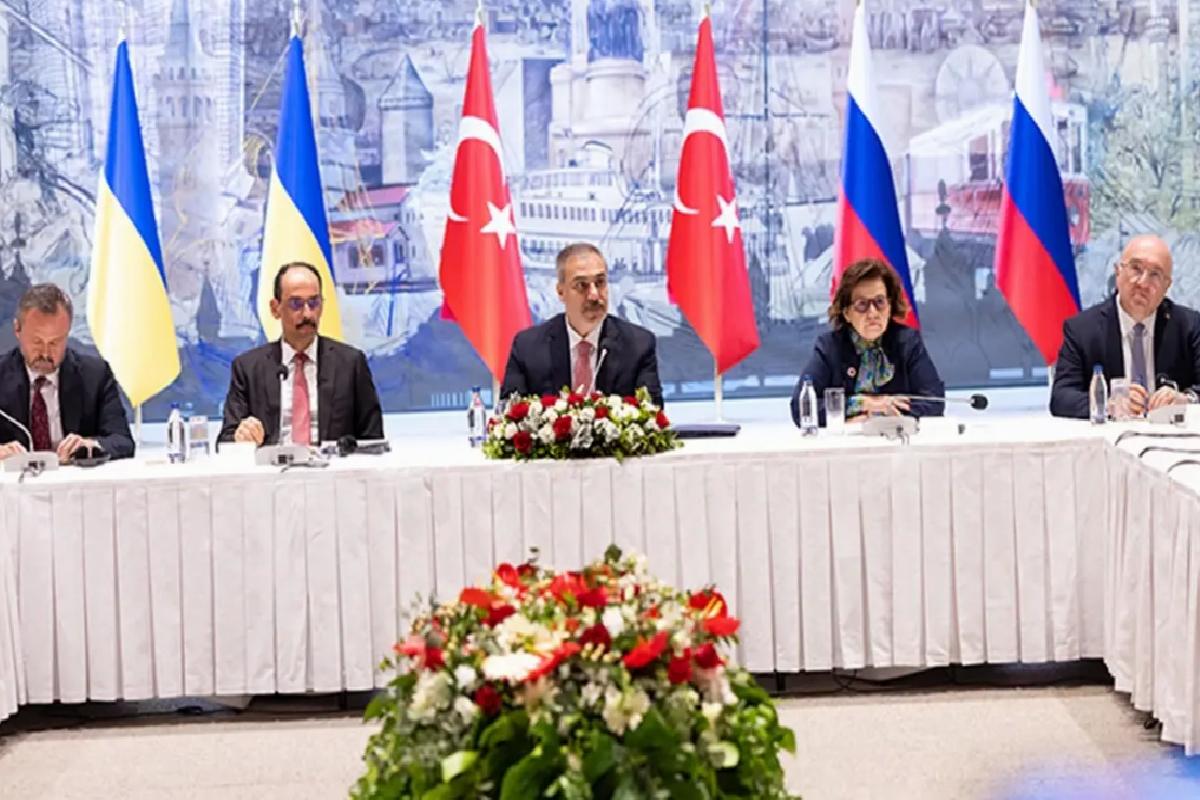 İstanbul’daki tarihi zirve dünya basınında: Erdoğan bölgesel bir oyuncu haline geliyor