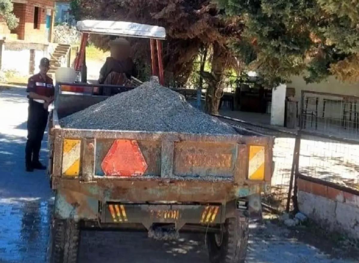 İzinsiz Kum Çeken Şahıs Yakalandı