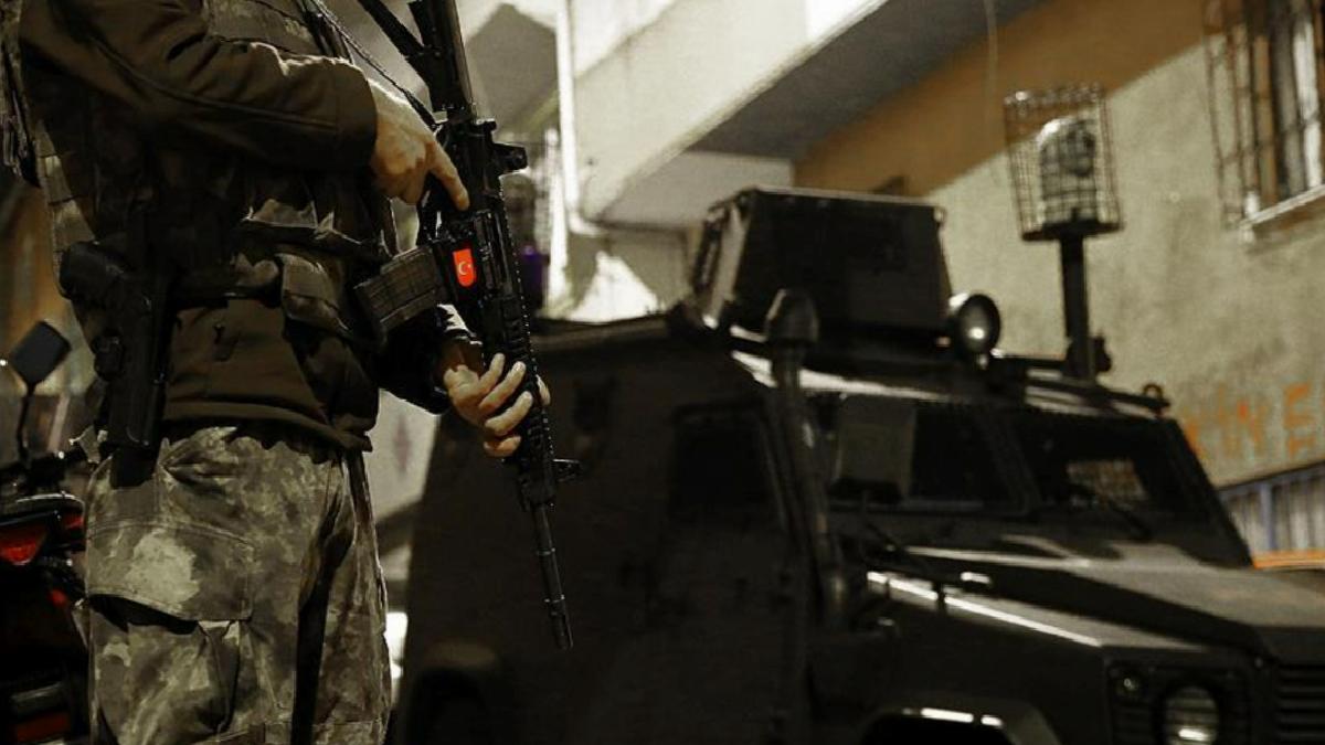İzmir’de DEAŞ operasyonu: 10 gözaltı