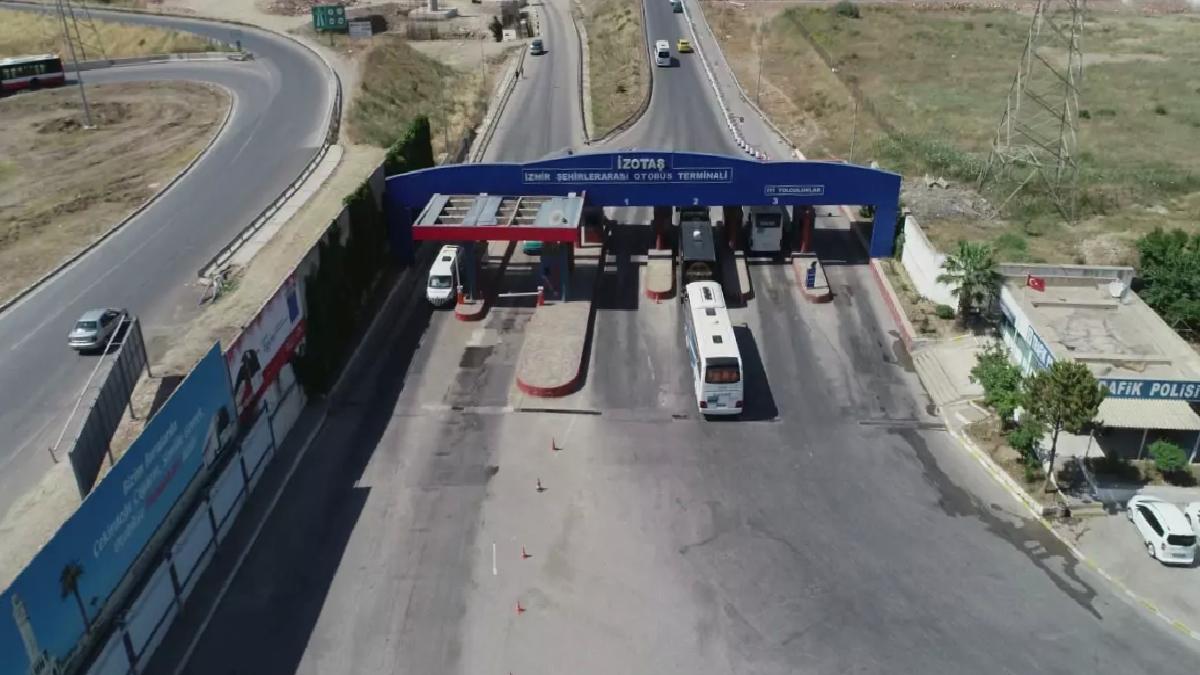 İzmir’de Evsiz Adam Otogarda Ölü Bulundu