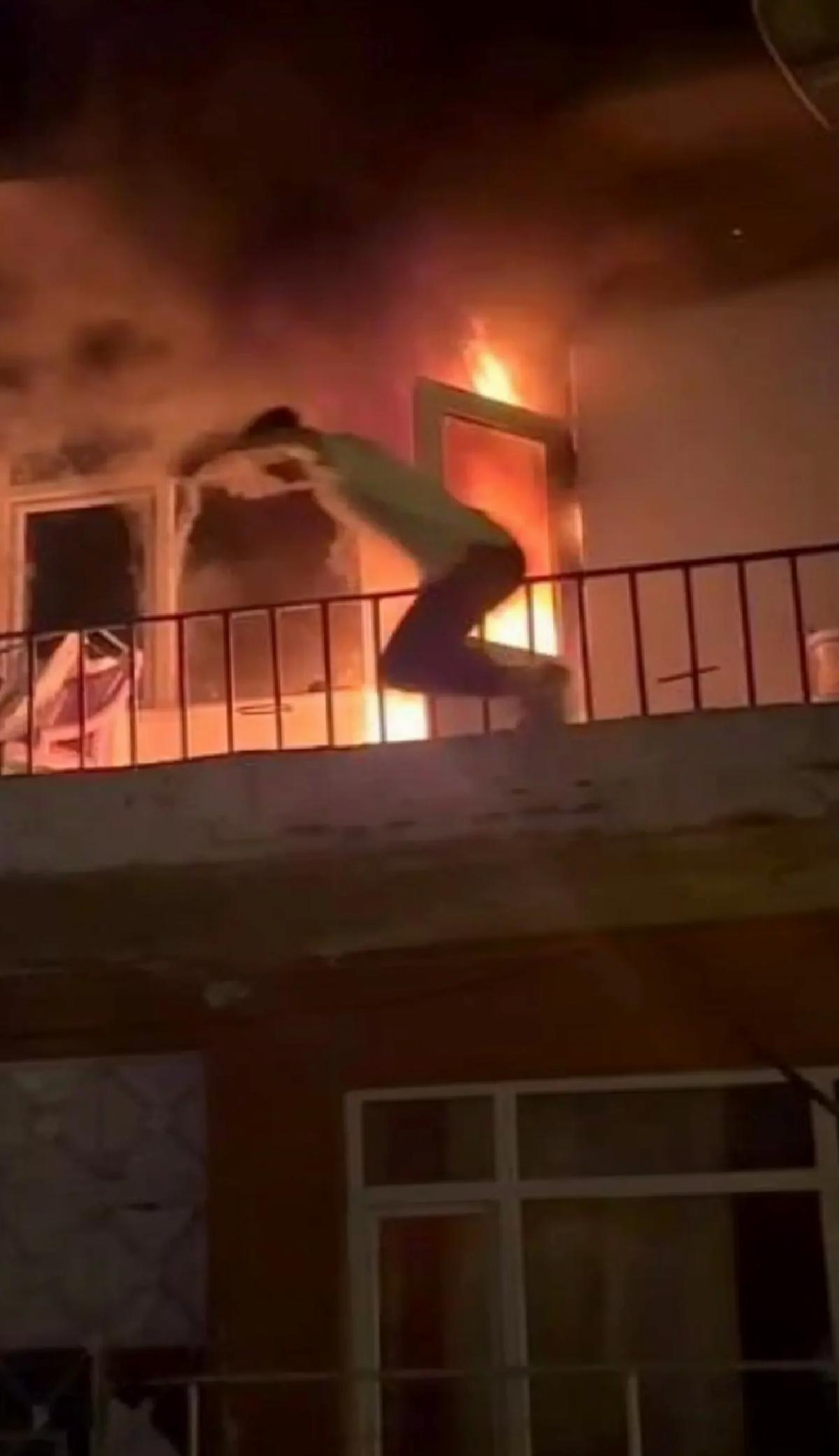 İzmit’teki Dairede Yangın!